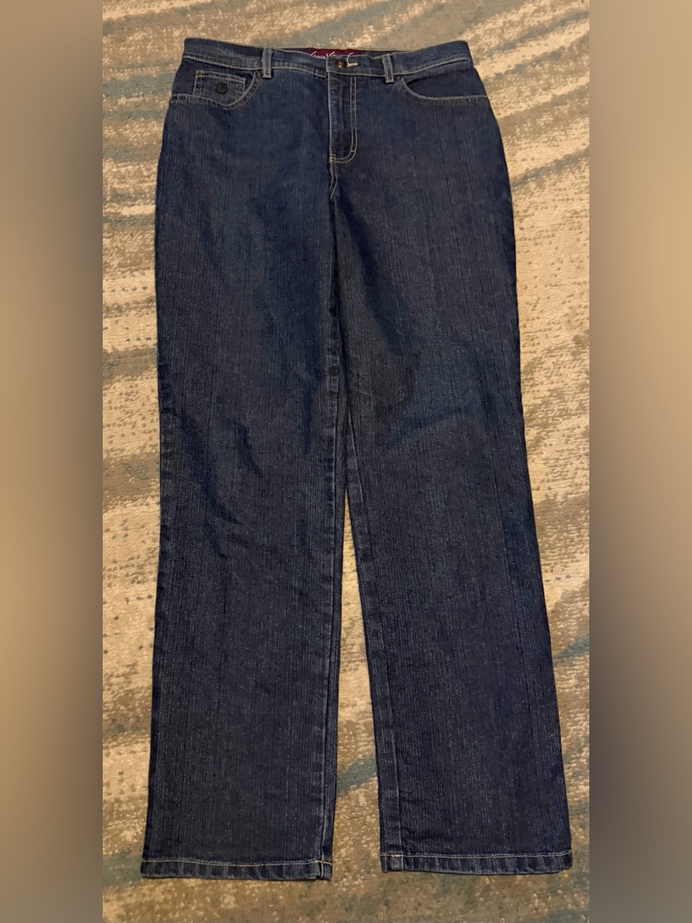 Gloria Vanderbilt Size 10 Straight Leg Jeans